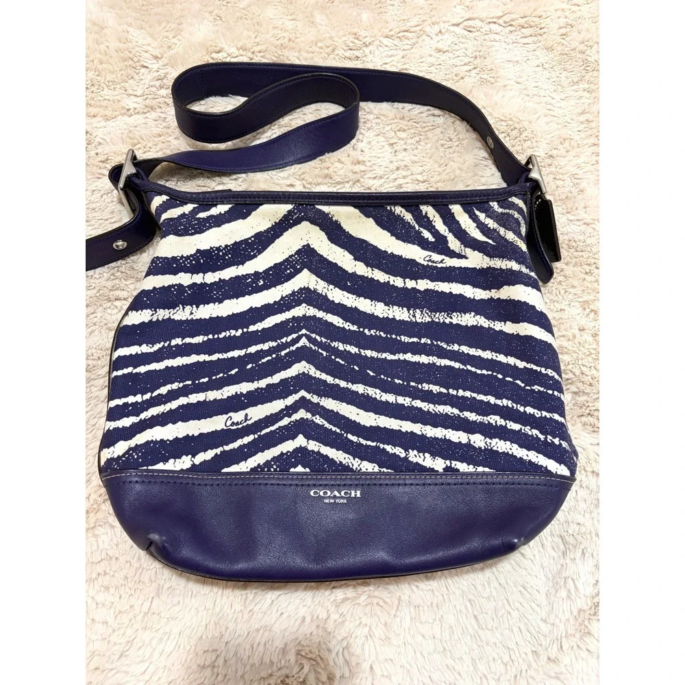 VINTAGE Coach Legacy Purple Zebra Canvas Zip Indie Sleaze Duffle Hobo Bag 23410